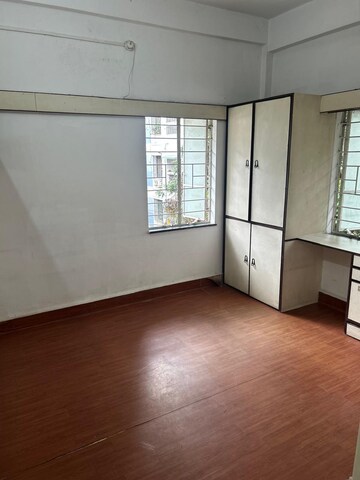 Room in 2 BHK Apartment at Deccan Gymkhana – for Rent