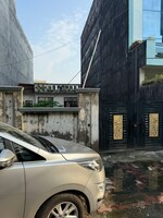 227 Sq.Mt. Plot in RWA Apartments Sector 45