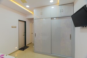 Room in 3 BHK Apartment at Rajveer Palace II, Pimple Saudagar – for Sale