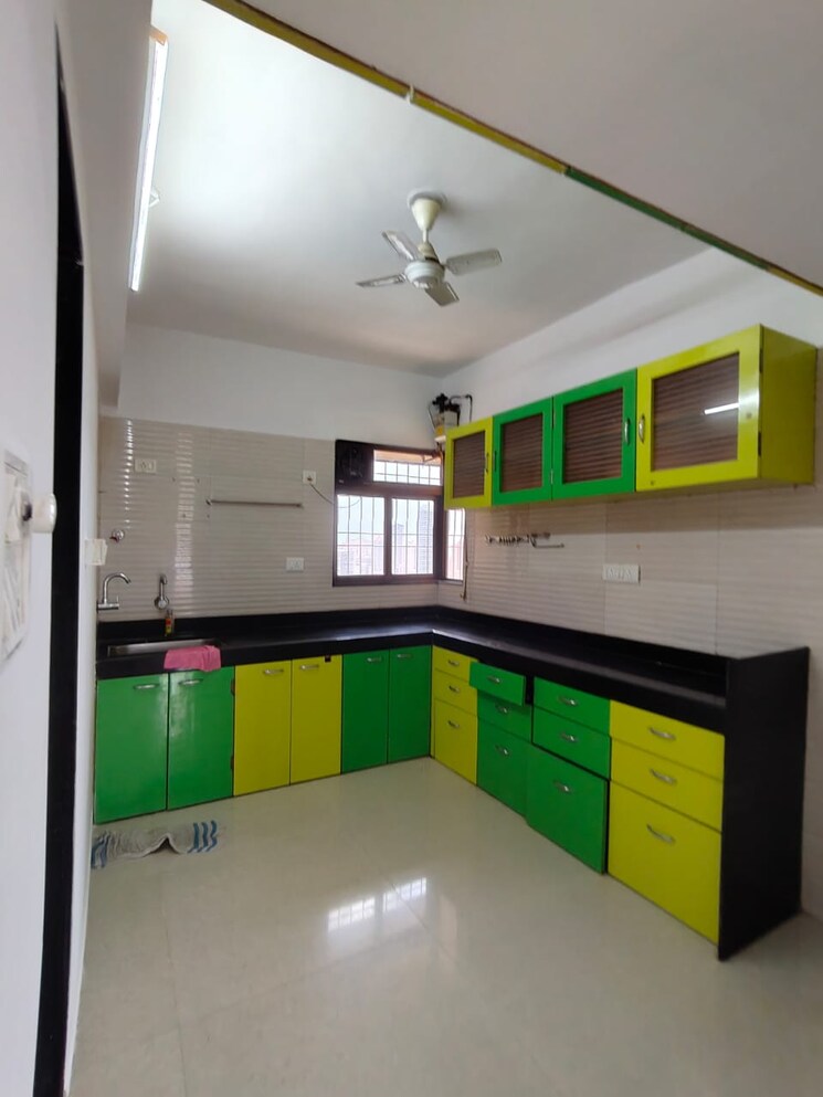 Kitchen, cosmos-jewels 3 Bedroom 960 Sq.Ft. Apartment In Ghodbunder Road Thane 9067425