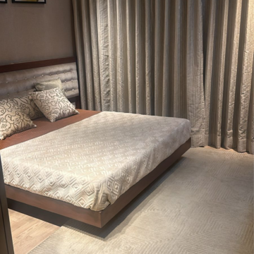 Bedroom in 3 BHK Apartment at Lodha Meridian, Kings Villa – for Sale