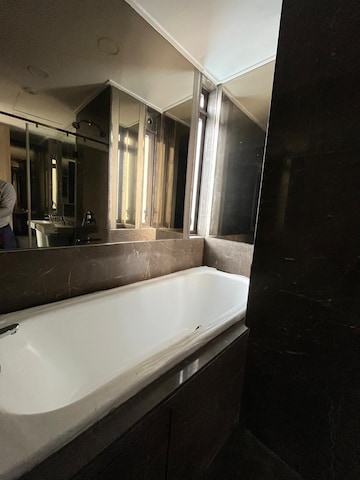 Attached Bathroom in 4 BHK Apartment at Lodha The Park, Worli – for Rent