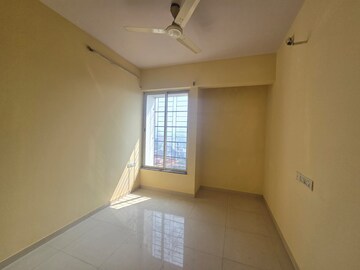 1 BHK Apartment For Rent in Sheth Fiona, Pokhran Road No Two