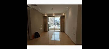 Room in 1 BHK Apartment at Hiranandani Highland, Powai – for Sale