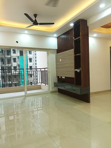 Room in 3 BHK Apartment at Ace Divino, Sector 1 Greater Noida – for Rent