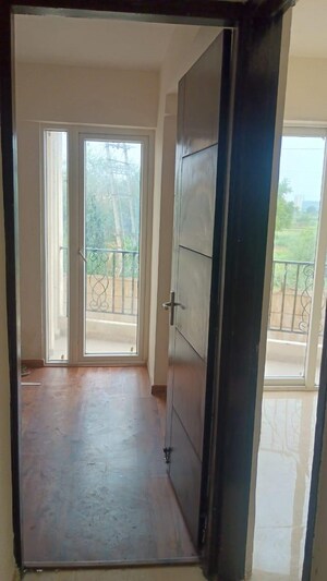 Building Lobby in 3 BHK Builder Floor at Signature Global Park, Sohna Sector 36 – for Sale