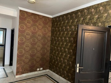 Balcony in 3 BHK Builder Floor at Suncity – for Rent