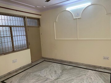 2 BHK Builder Floor For Rent in Sector 37