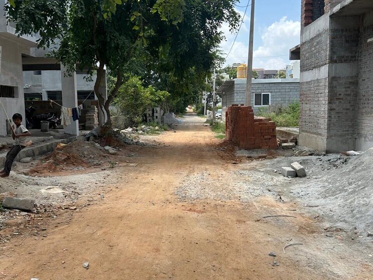  Parking, thanisandra  2200 Sq.Ft. Plot In Thanisandra Bangalore 9067585