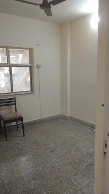 Room in 2 BHK Apartment at Kharadi – for Rent