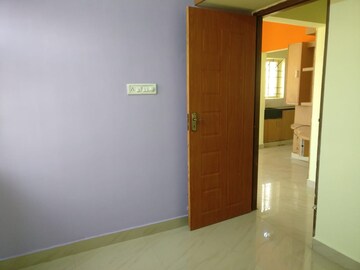 Room in 2 BHK Builder Floor at Nri Layout – for Rent