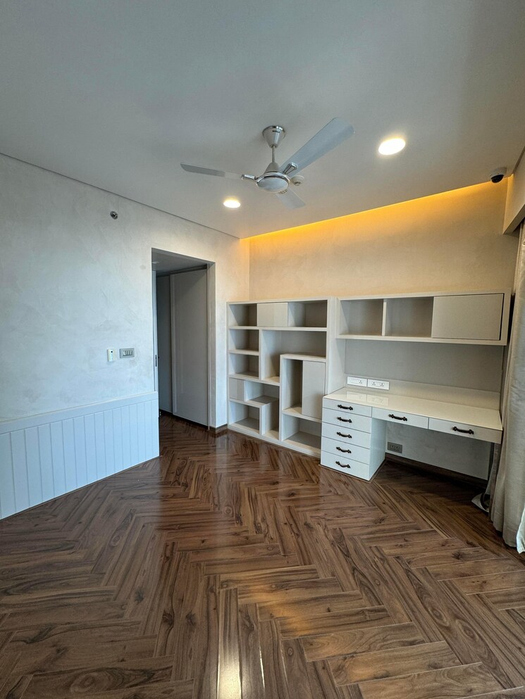 Room, lodha-the-world-towers-world-one-tier-2 5 Bedroom 3789 Sq.Ft. Apartment In Worli Mumbai 9067641