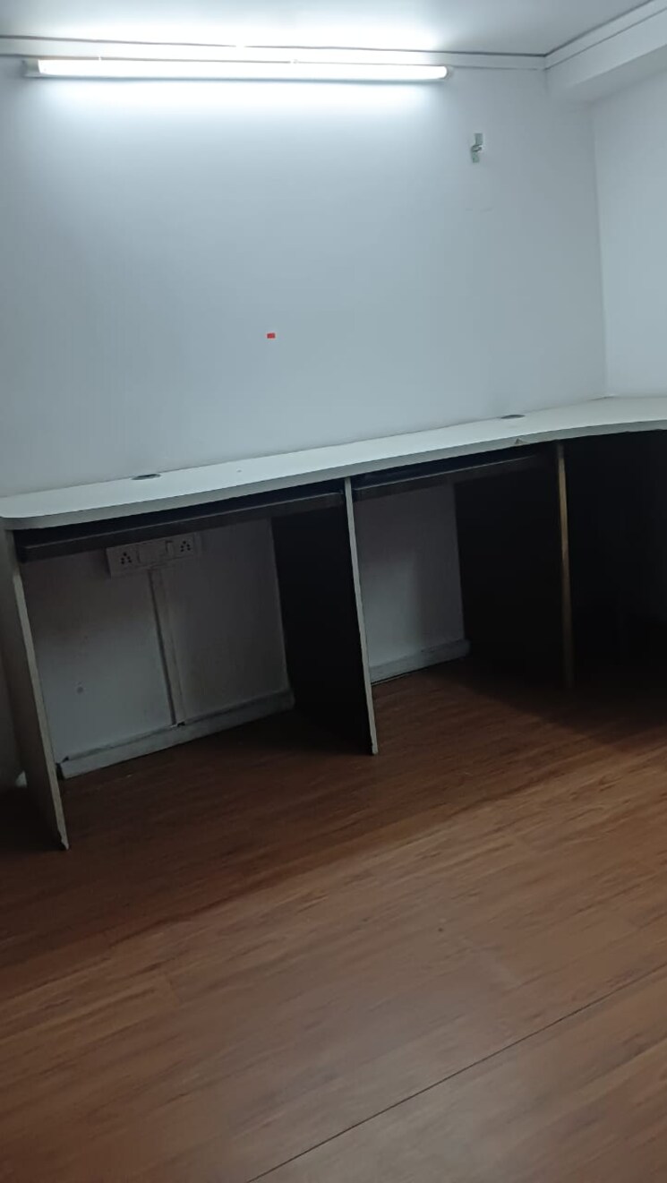 Team Area, haware-fantasia Commercial Office Space 480 Sq.Ft. In Vashi Sector 28 Navi Mumbai 9067648