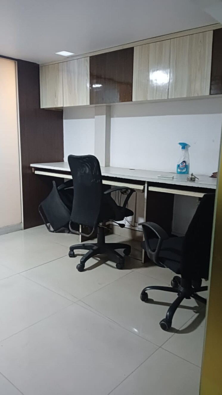 Team Area, haware-fantasia Commercial Office Space 480 Sq.Ft. In Vashi Sector 28 Navi Mumbai 9067648