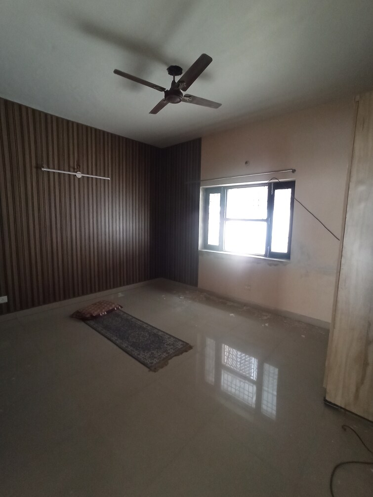 Cover Image, sector 122 3 Bedroom 300 Sq.Yd. Independent House In Sector 122 Noida 9067660
