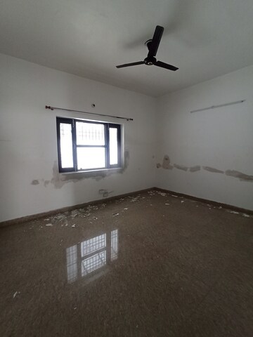 Building Lobby in 3 BHK Independent House at Sector 122 – for Rent