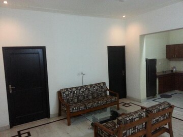 Living Room in 2 BHK Independent House at Sector 14 – for Rent
