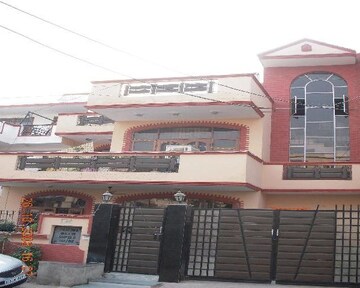 2 BHK Independent House For Rent in Sector 14