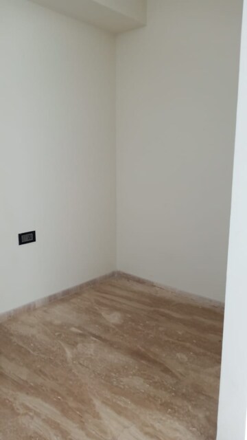Room in 4 BHK Apartment at Ajmera Treon, Bhakti Park – for Rent