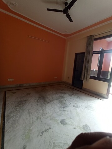 Room in 2 BHK Independent House at Sector 122 – for Rent