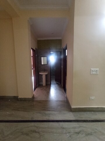 Furnished Amenities in 2 BHK Independent House at Sector 122 – for Rent