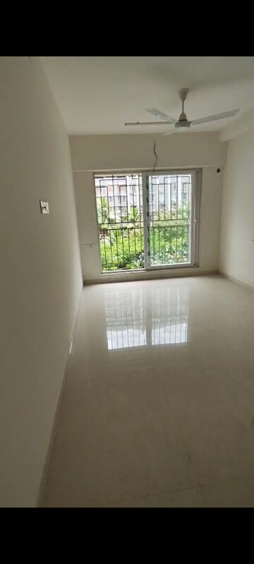 Room in 2 BHK Apartment at Sai Adityaraj, Ghatkopar East – for Rent