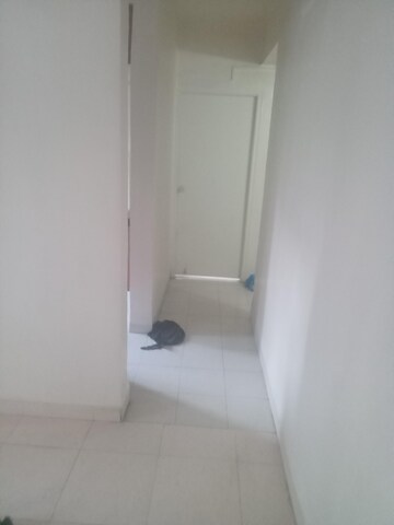 Room in 2 BHK Apartment at Venus Garden, Kharadi – for Rent
