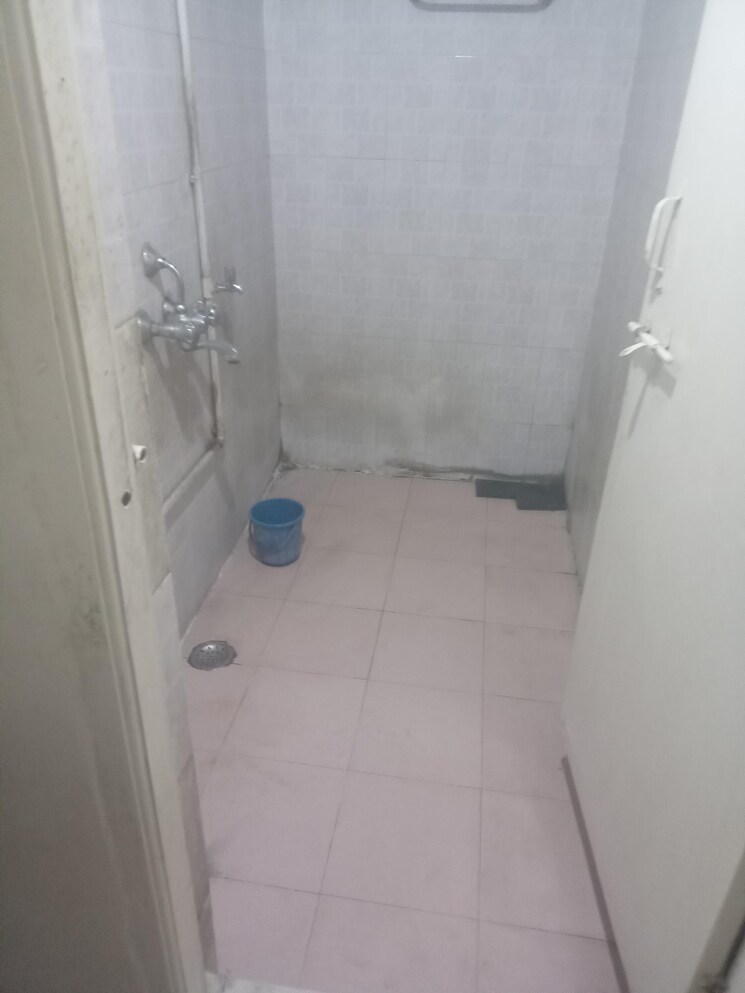 Bathroom, venus-garden 2 Bedroom 800 Sq.Ft. Apartment In Kharadi Pune 9067669