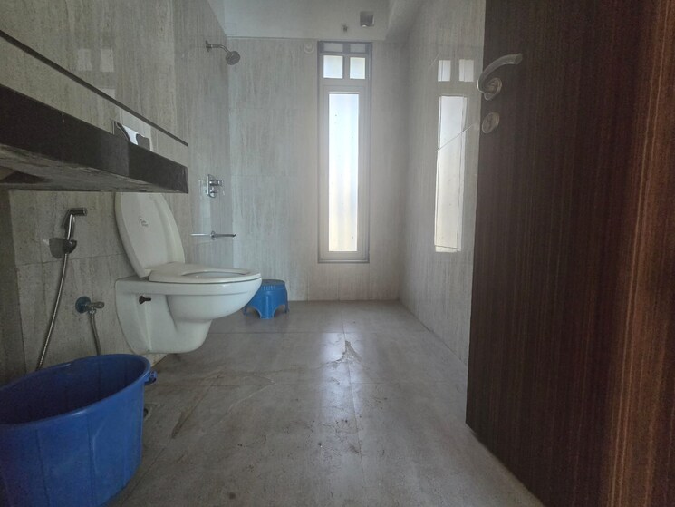 Attached Bathroom, sheth-fiona 1 Bedroom 425 Sq.Ft. Apartment In Pokhran Road No Two Thane 9067747