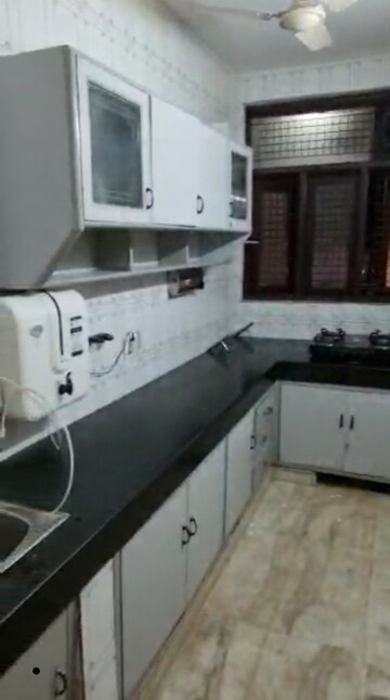 Kitchen in 2 BHK Builder Floor at Old Rajinder Nagar – for Rent
