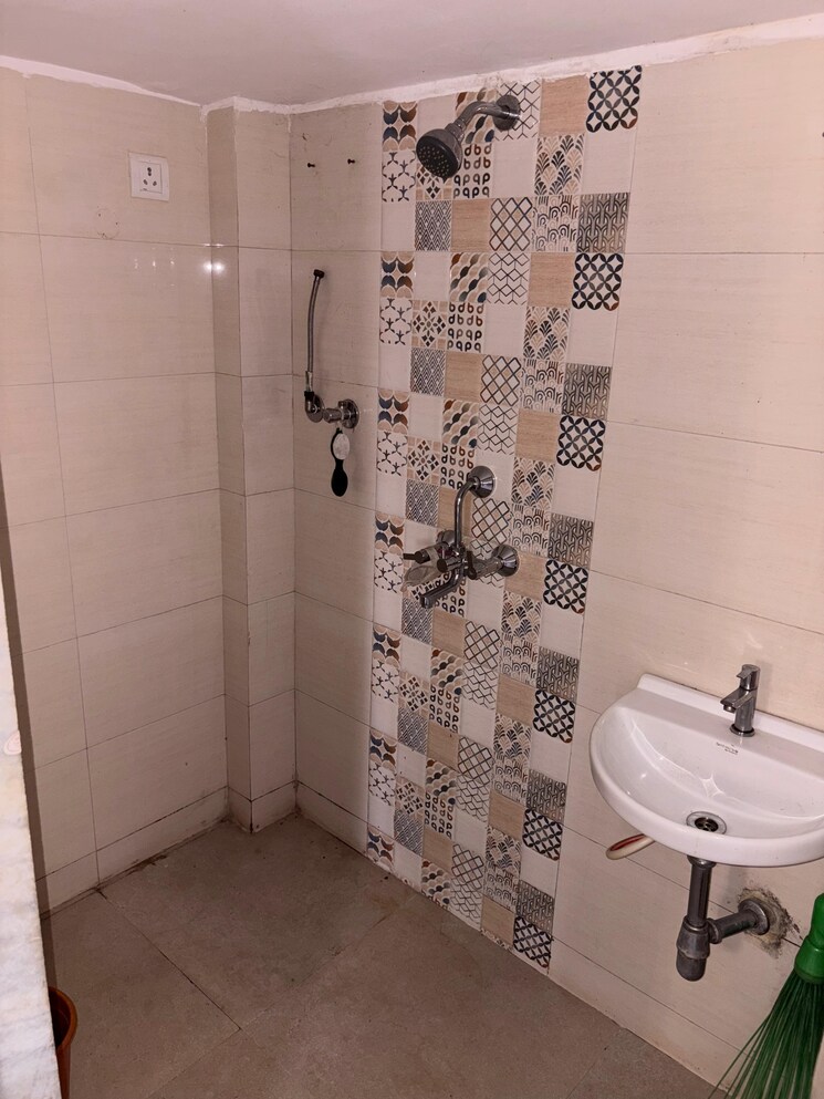 Bathroom, bhandup west 1 Bedroom 370 Sq.Ft. Apartment In Bhandup West Mumbai 9064410