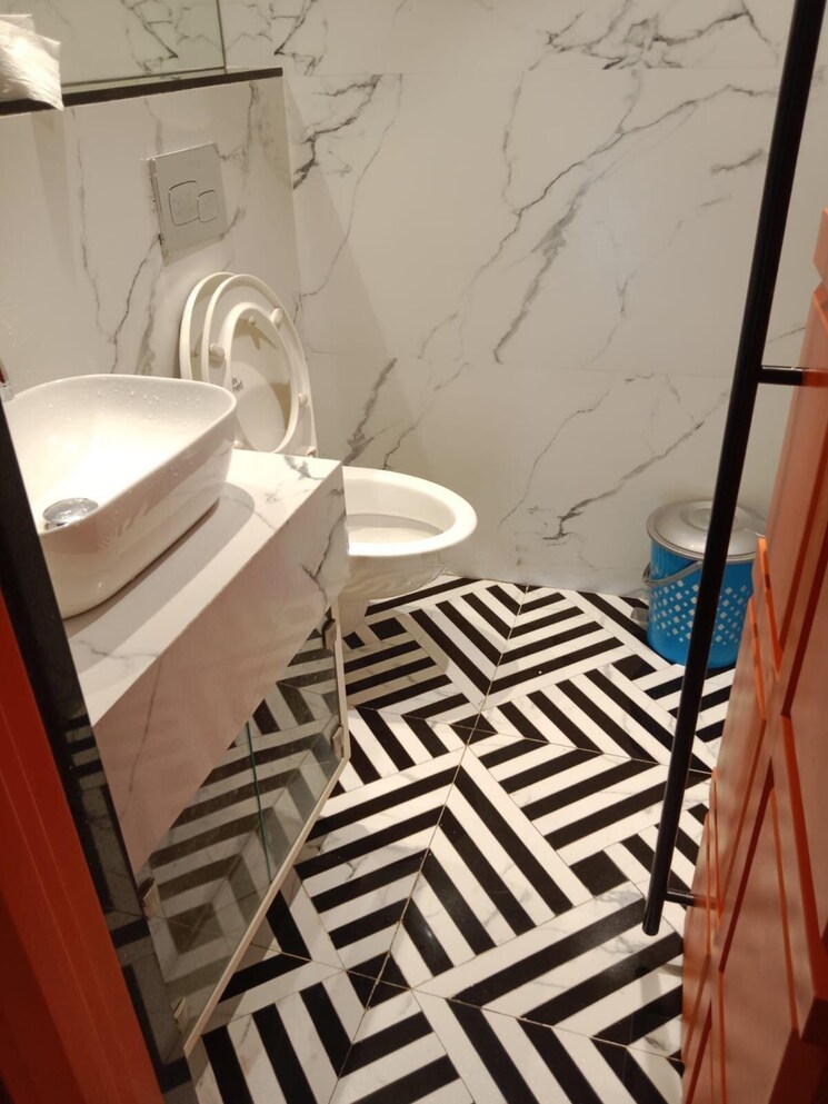 Bathroom, senapati bapat road Commercial Office Space 8100 Sq.Ft. In Senapati Bapat Road Pune 9067850