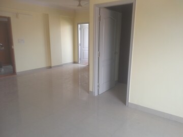 Room in 2 BHK Builder Floor at Nri Layout – for Rent