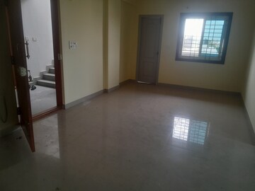 Room in 2 BHK Builder Floor at Nri Layout – for Rent