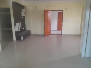 Room in 2 BHK Builder Floor at Nri Layout – for Rent