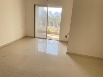 Room in 2 BHK Apartment at Sukhwani Hermosa Casa, Mundhwa – for Sale