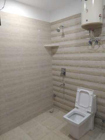 Bathroom in 1 BHK Independent House at Sector 14 – for Rent