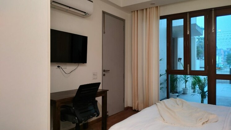 Bedroom, sector 14 1 Bedroom 896 Sq.Ft. Independent House In Sector 14 Gurgaon 9067911