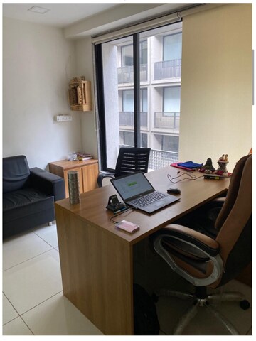  Office Space For Rent in Sun Westbank, Navrangpura