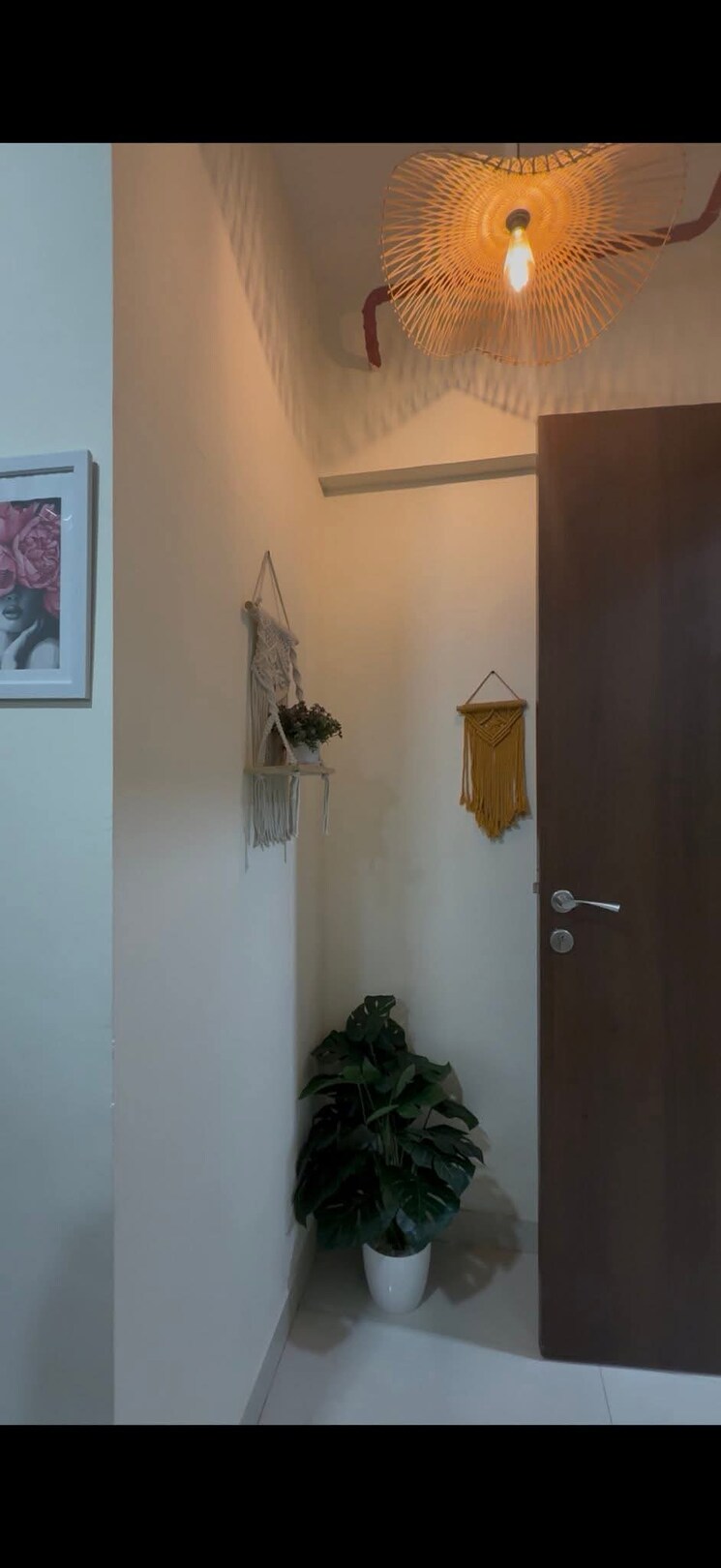 Room, goregaon east Pg For Girls In Goregaon East 9067949