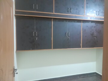 Furnished Amenities in 2 BHK Builder Floor at Ramamurthy Nagar – for Rent