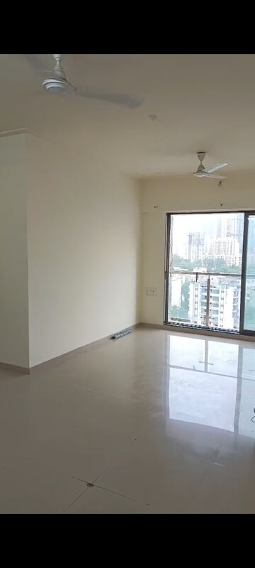 2.5 BHK Apartment For Rent in Sudarshan Sky Garden, Ghodbunder Road