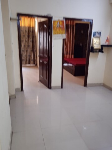 Room in 3 BHK Apartment at Windsor Paradise 2, Raj Nagar Extension – for Rent