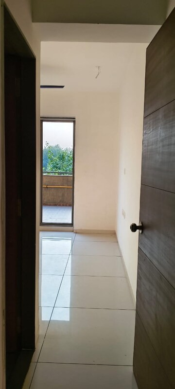 Room in 3 BHK Apartment at Memnagar – for Rent
