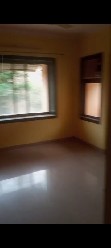 Room in 3 BHK Apartment at Regency Towers, Kavesar – for Rent