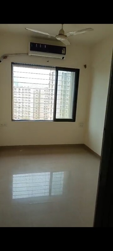 2.5 BHK Apartment For Rent in Sudarshan Sky Garden, Ghodbunder Road