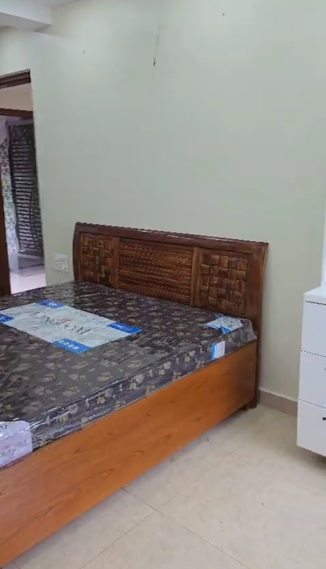 3 BHK + Pooja Room,Servant Room,Study Room Builder Floor For Rent in Sarvapriya Vihar