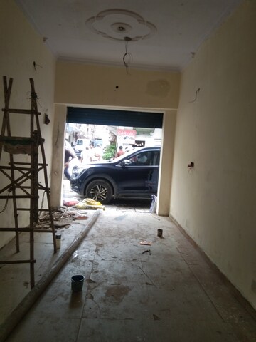  Shop For Rent in Chattarpur