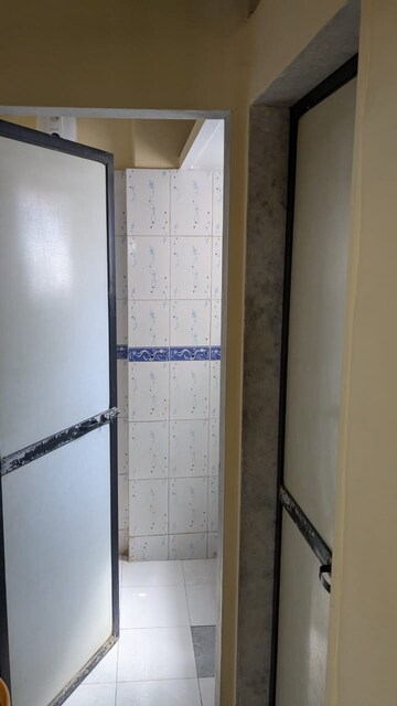 Furnished Amenities in 1 BHK Apartment at Mahavir Bhuvan, Ghatkopar East – for Rent