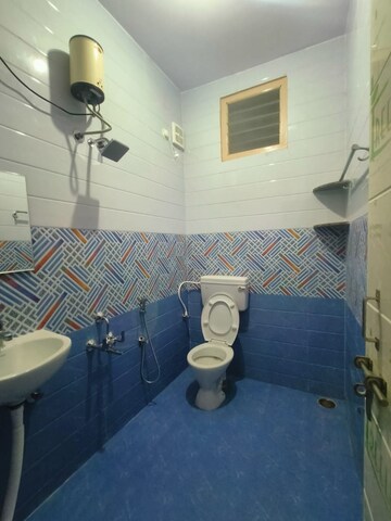 Attached Bathroom in 2 BHK Builder Floor at Nri Layout – for Rent